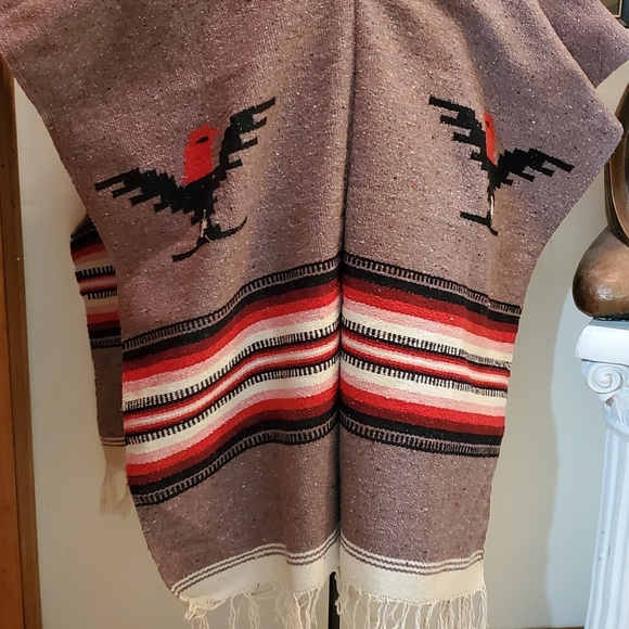Vintage Native American Navajo Style Mexican Wool Poncho Zarape. - Picture 3 of 7